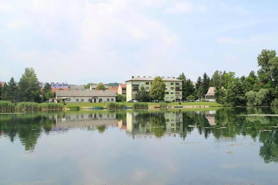 Apartman Belamar ดูกาเรซา ภายนอก รูปภาพ