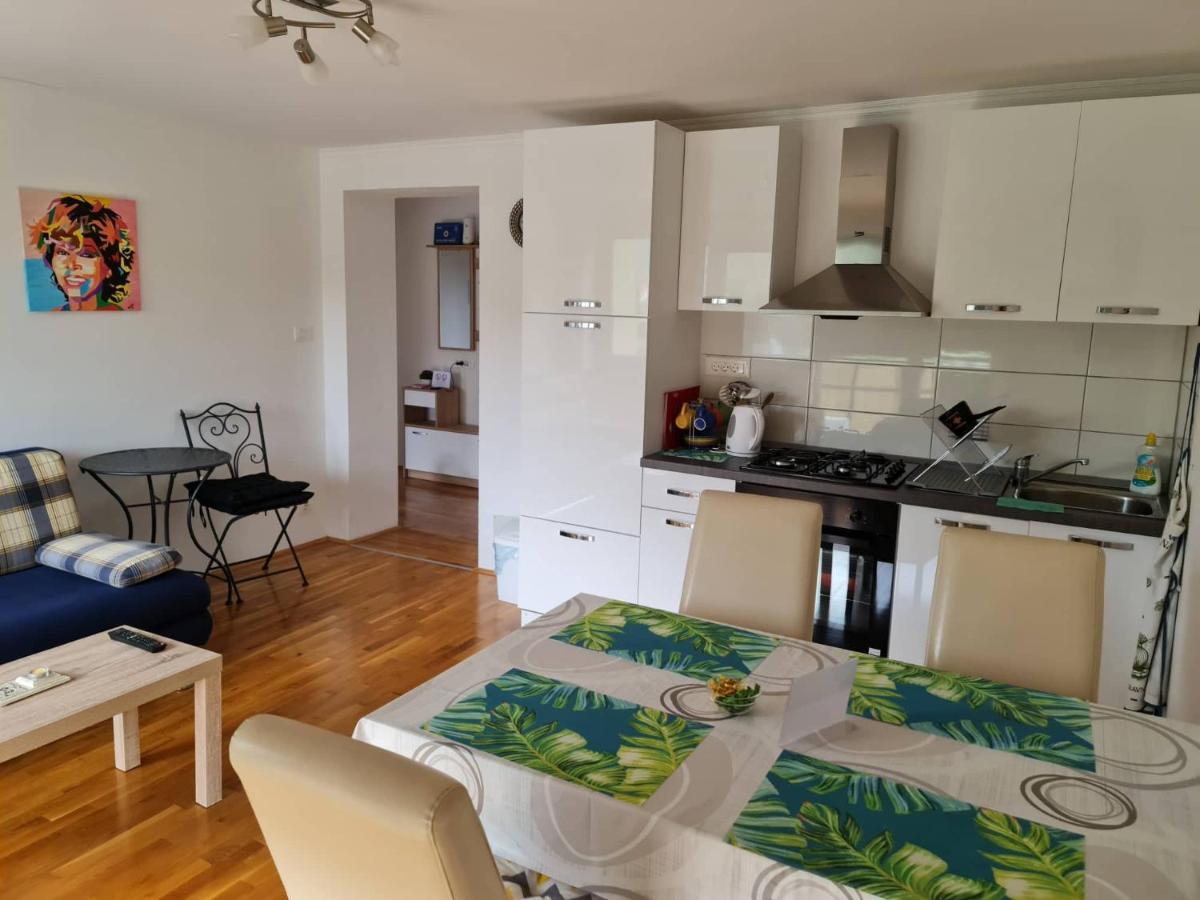 Apartman Belamar ดูกาเรซา ภายนอก รูปภาพ